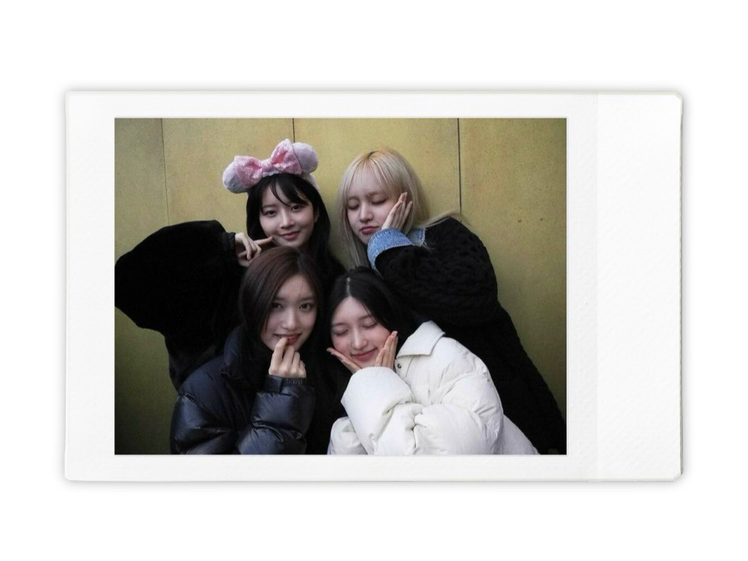 IVE_twt's tweet photo. 콩 생축💚 앞으로도 ✨gorgeous✨

#IVE #아이브 #GAEUL #가을
#HappyREIday
#오늘은_콩주의_생일 👸 https://t.co/rXivchFQqm