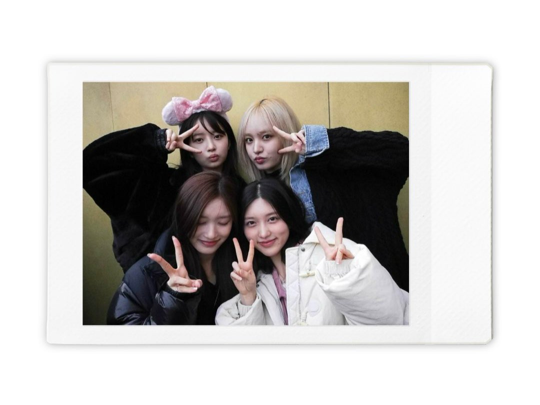 IVE_twt's tweet photo. 콩 생축💚 앞으로도 ✨gorgeous✨

#IVE #아이브 #GAEUL #가을
#HappyREIday
#오늘은_콩주의_생일 👸 https://t.co/rXivchFQqm