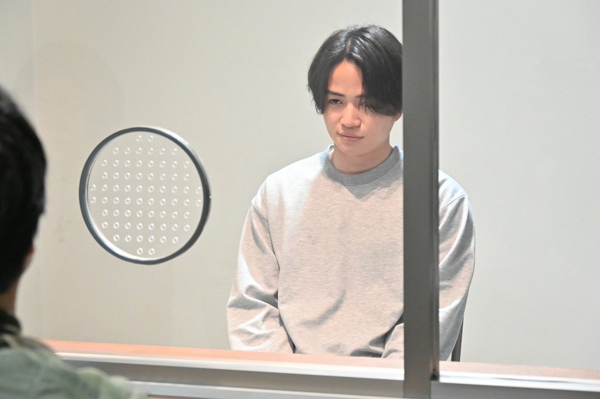 ＼#新空港占拠 観戦中👀✈️／

【青鬼】大和(#菊池風磨)と
【蛇】駿河(#宮本茉由)の関係は？

#櫻井翔 #瀧内公美
#がんばれ武蔵