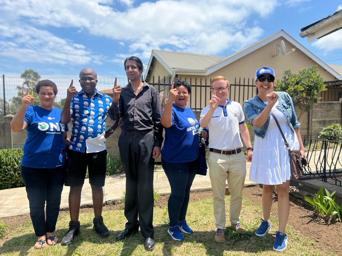 DA_KZN's tweet image. More than ever before, there is an opportunity for a new government in KwaZulu-Natal.

One that would prioritise you by ensuring you have an uninterrupted supply of water and electricity.

It starts with you ! #RegisterToVoteDA today !

We can #RescueKZN 

#RescueSA