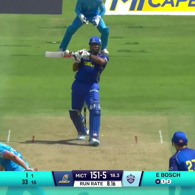 𝙀𝙭𝙘𝙚𝙡𝙡𝙚𝙣𝙩 𝙘𝙖𝙩𝙘𝙝 from Phil Salt! 🙌  📹 Credits: Twitter/SA20_League