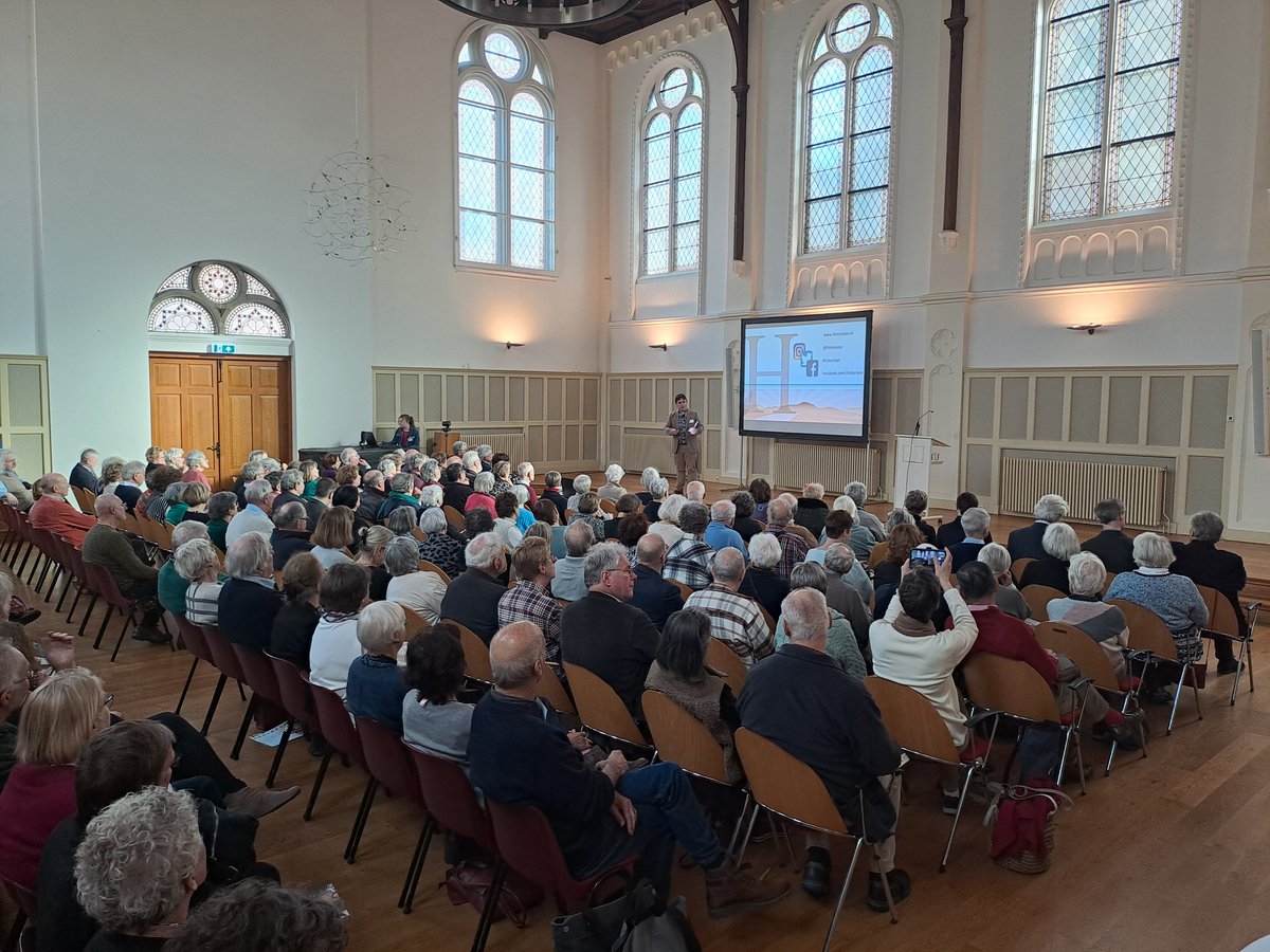 Historizon's tweet photo. De Historizondag is van start gegaan met lezingen van gidsen en informatie over de reizen van 2024. https://t.co/wGgvupQKIm