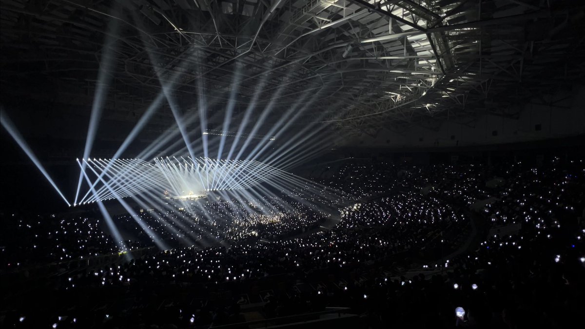 OfficialC9ent's tweet photo. [#윤하]
2024 윤하 20주년 기념 콘서트 <스물> DAY 1🎸

#윤하 #YOUNHA #혜성은_지지않는다🌠 #윤하_홀릭스💓 #윤하데뷔20주년 #YOUNHA20thDebutAnniversary #윤하20주년기념콘서트 #스물 https://t.co/6SLGaXprNh