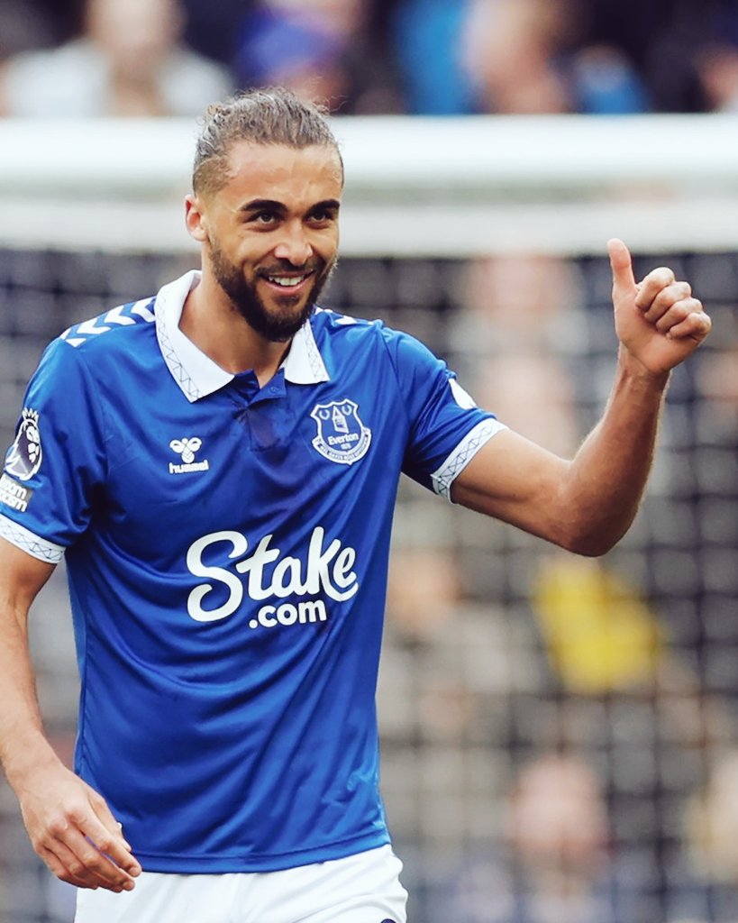 HatafSports's tweet photo. Marking his 200th Premier League appearance with a goal ⚽️ 

Dominic Calvert-Lewin's header levels things at Goodison Park!

#EVETOT https://t.co/ELszLezH1j