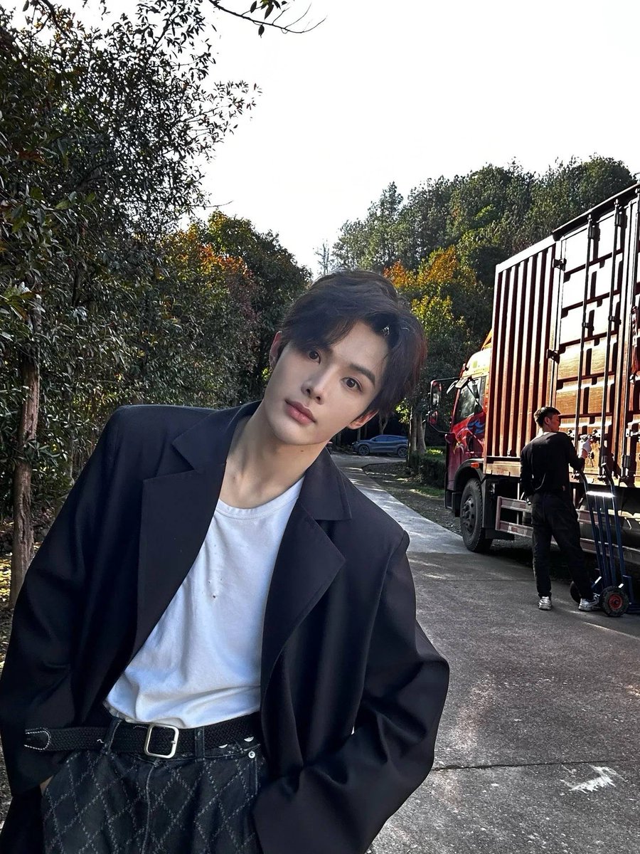 dedearchive's tweet photo. #천지안위 #陈建宇 #ChenJianyu 
240202 dede xhs update
"New year's work" https://t.co/tMWx5ATIcA