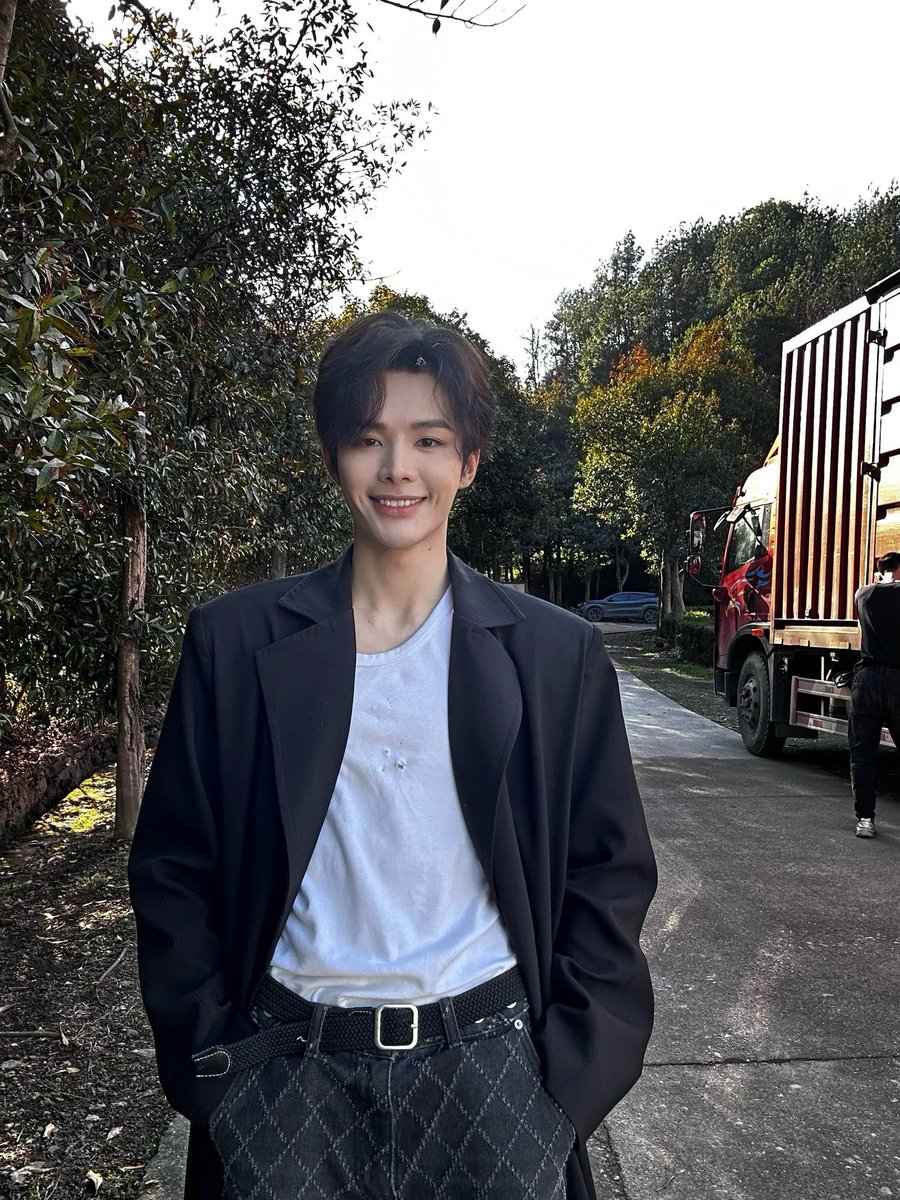 dedearchive's tweet photo. #천지안위 #陈建宇 #ChenJianyu 
240202 dede xhs update
"New year's work" https://t.co/smquXat4Lf