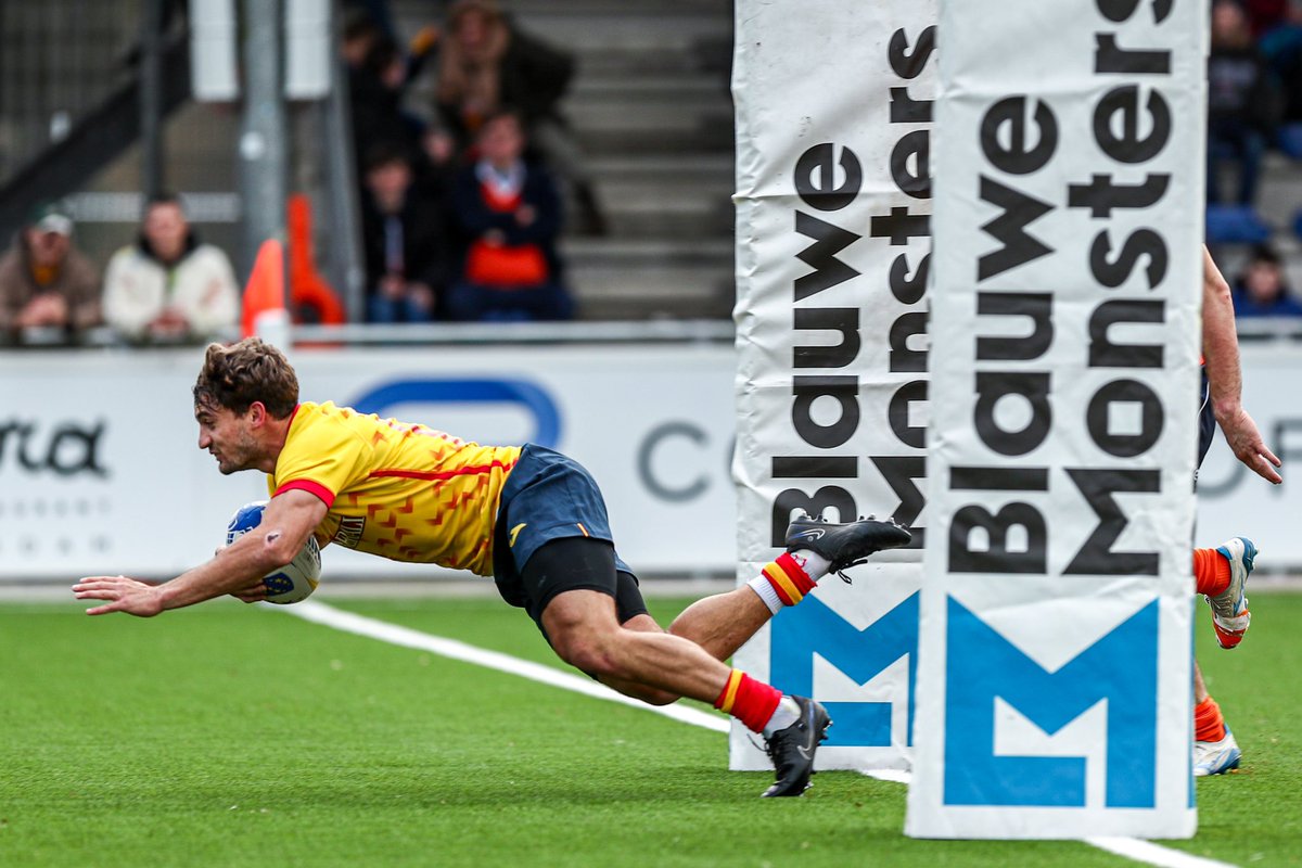 ferugby's tweet photo. La primera parte de Martiniano Cian. 

𝐁 𝐑 𝐔 𝐓 𝐀 𝐋 🌪️ 

#LoQueNosUne | @rugby_europe 

📸 Gabriel Boia https://t.co/86BbhHtFLL