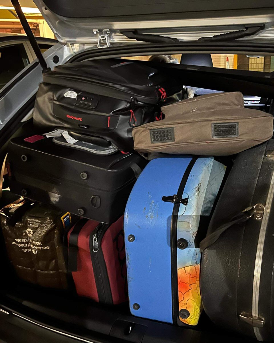 Su-a Lee (@sualeecello) on Twitter photo Squeezed a whirlwind 16 hr trip to London with the <a href="/DuncanWChisholm/">Duncan Chisholm</a> band. Undefeated by train strikes, we hired a car & left London 5am, back in Glasgow for <a href="/ccfest/">Celtic Connections</a> at midday 🏆💪🏼
Lovely to finally meet the incredible <a href="/BrookJules/">Julie Brook</a> ❤️
TY <a href="/KingsPlace/">Kings Place</a> for looking after us so well Squeezed a whirlwind 16 hr trip to London with the <a href="/DuncanWChisholm/">Duncan Chisholm</a> band. Undefeated by train strikes, we hired a car & left London 5am, back in Glasgow for <a href="/ccfest/">Celtic Connections</a> at midday 🏆💪🏼
Lovely to finally meet the incredible <a href="/BrookJules/">Julie Brook</a> ❤️
TY <a href="/KingsPlace/">Kings Place</a> for looking after us so well