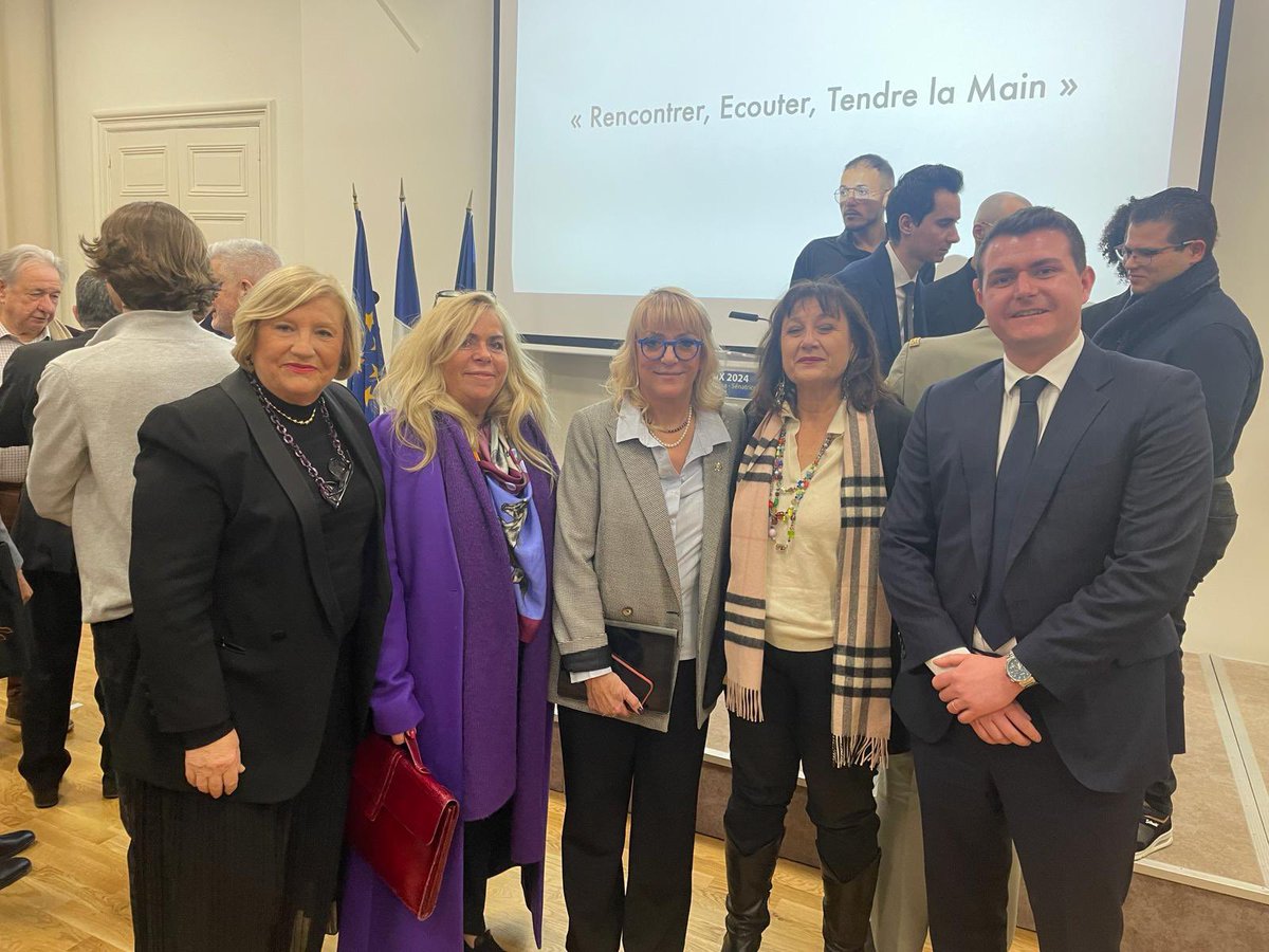 🙏a Mme la sénatrice <a href="/DEVESA3/">Brigitte Devésa - Sénatrice des Bouches du Rhône</a> pour cette belle soirée à l occasion de ses vœux.
Très beau discours. Fière d être à vos côtés.<a href="/CloedtR/">CLOEDT Robin</a> <a href="/MurielBovis/">Bovis Muriel</a> <a href="/Fepemfr/">Fepem</a> <a href="/FEPEM_PACACORSE/">FEPEM_PACA-CORSE</a>