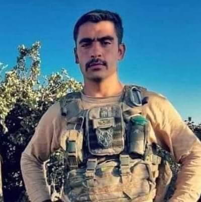 🇹🇷.cCc.🇹🇷
Selam olsun göğsündeki ,Ay-Yıldızlı armanın kıymetini bilenlere, bu uğurda can verenlere,
selam olsun..🇹🇷 Devletimden başka güç tanımam  diyen yüreklere!...
Mekanın cennet,  kabrin nur olsun ŞEHİDİM🤲