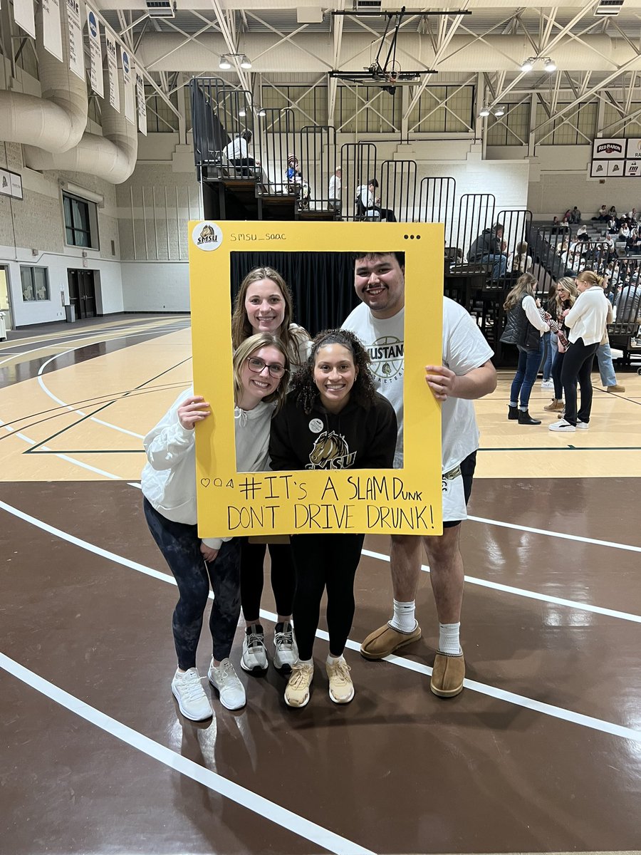 SMSUSAAC's tweet photo. Our it’s a slam dunk don’t drive drunk initiative was a great success. We would like to thank everyone who volunteered to help and everyone who signed the initiative! #slamdunkdontdrivedrunk https://t.co/zDw0MxoPb0