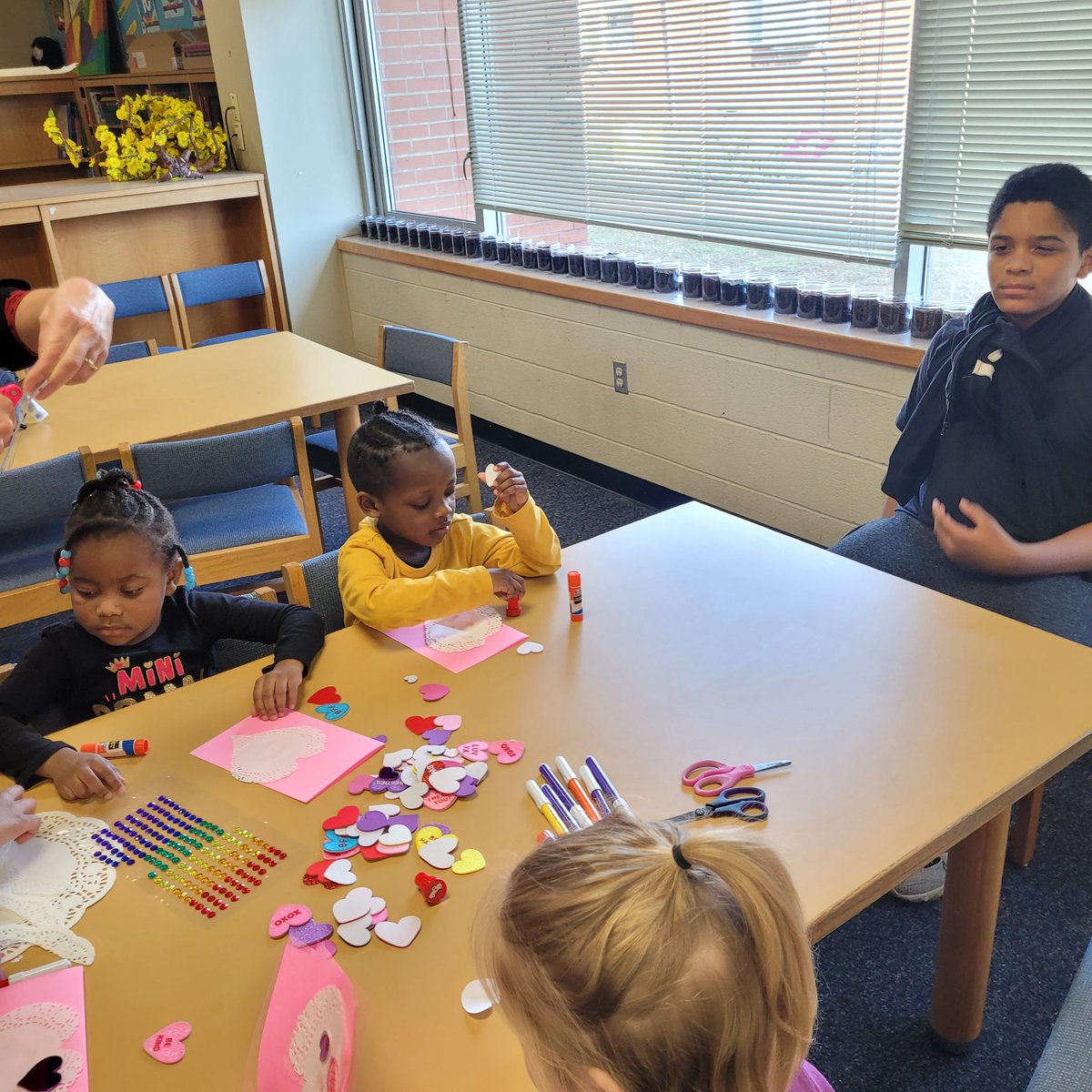 Tiffany Hunter tweet media