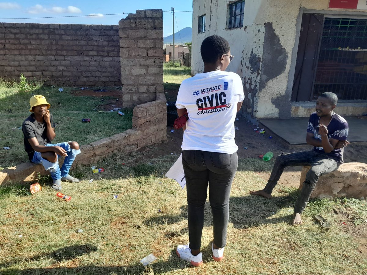 To qoute myself 'Kuzolunga ngoba siyalungisa', we cannot ignore the dreams of our young people. We can can contribute to a better South Africa. Let's register to vote.
#WeAreVoting