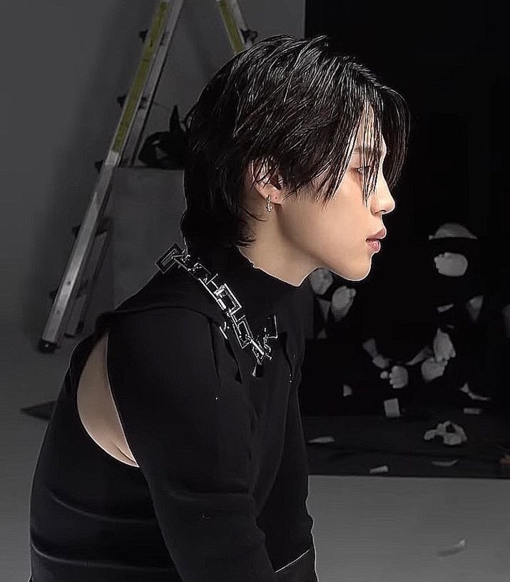 pjmngallery's tweet photo. craziest side profile owner https://t.co/L3Bhcck8Qq