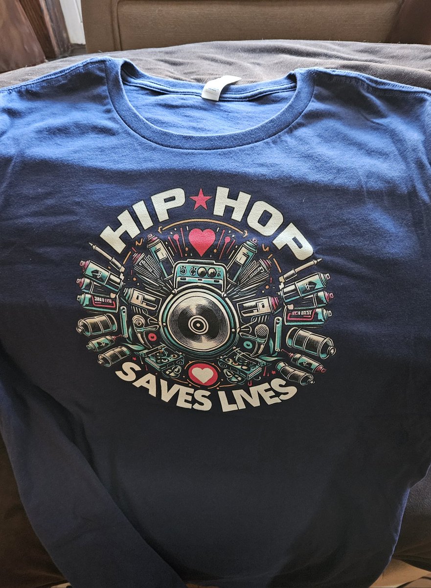 My #HipHopSavesLives tee arrived! 100% of proceeds go towards helping women and teens escape violence. Get yours @Beats4Hope
beats4hope.com 
and check out the single from
@ADtheBand @Speech__ @MrChuckD @Configa