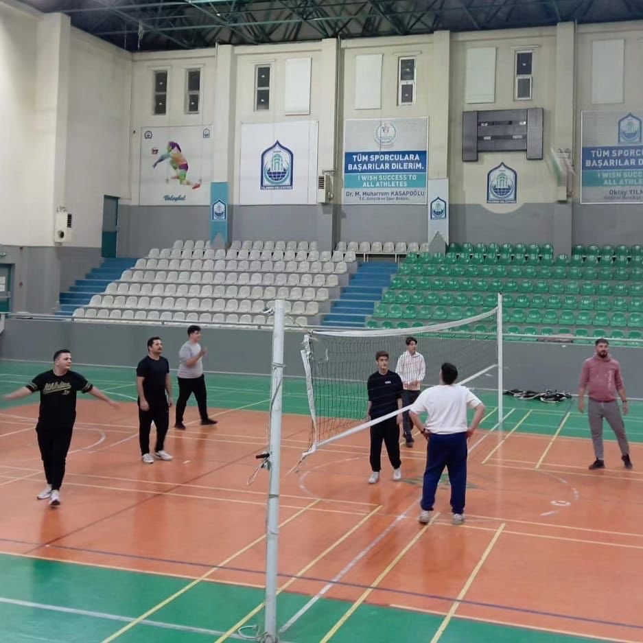 KonyaOcakUni's tweet photo. Türkiye geneli ortaokul ve lise öğrencilerinin yarıyıl tatilini verimli geçirmeleri için hazırladığımız Ülkü Ocakları Şehit Süleyman Özmen Yarıyıl Gelişim Programı kapsamında çeşitli spor faaliyetleri gerçekleştirildi.

@Ulku_Ocaklari @ayyildirim1 https://t.co/IkdQajj0Et