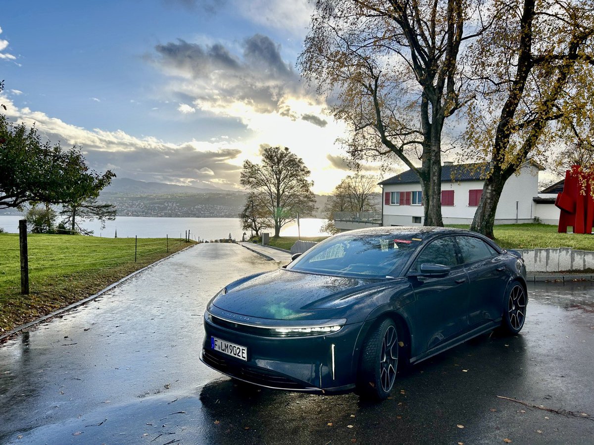 • When design meets technology •
#lucidmotors #lucid #Sapphire #supercar #luxurycars #luxury #EV #electricfuture #ecofriendly