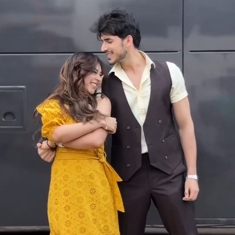 stellarfiirefly's tweet image. Nandini Murthy x Rajveer Arora 😍🫶🏻
#NitiTaylor #NandiniMurthy