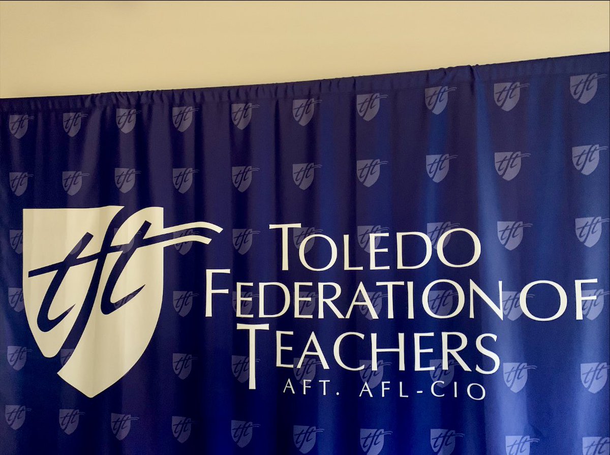 AFTteach's tweet photo. Ohio educators are gathering today for Saturday learning to improve Literacy Instruction! @OFTunion @TFTunion @cincyteachers @CTU279 @AFTunion @LisaEdickinson @FirstBook #ReadingOpensTheWorld #RealSolutionsForKids https://t.co/4ReUYX6ZEY