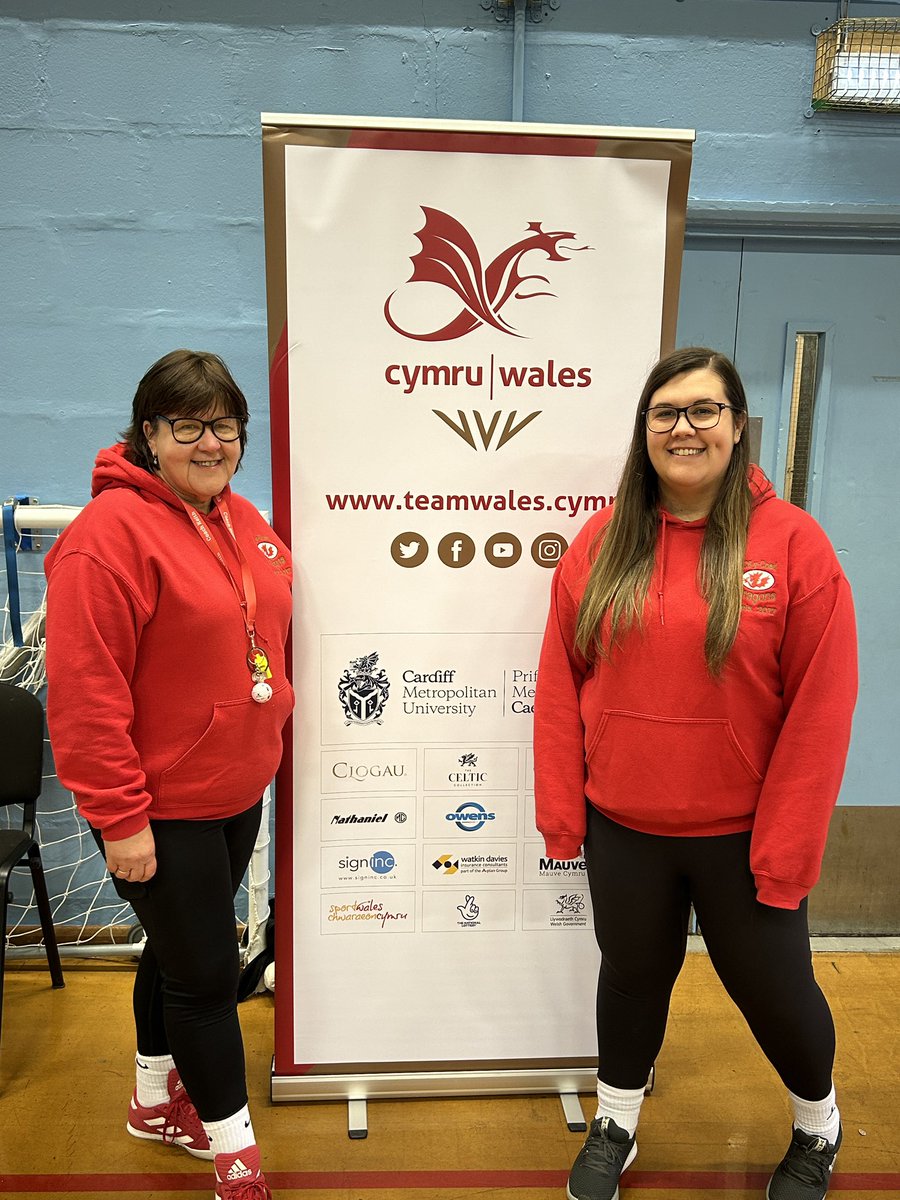 Thank you so much <a href="/TeamWales/">Tîm Cymru 🏴󠁧󠁢󠁷󠁬󠁳󠁿 Team Wales</a> <a href="/YsbrydoliCymru/">Ysbrydoli Cymru</a> &amp; <a href="/SuzyDrane/">Suzy Drane</a> for our sessions this morning 🤩🏴󠁧󠁢󠁷󠁬󠁳󠁿 The players loved &amp; coaches loved it! #netball