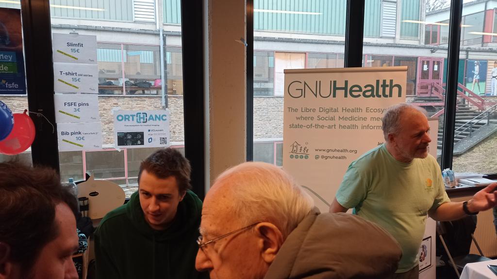 GNU Health and Orthanc joining at the same #FOSDEM stand! #FreeSoftware #SocialMedicine #MedicalImaging