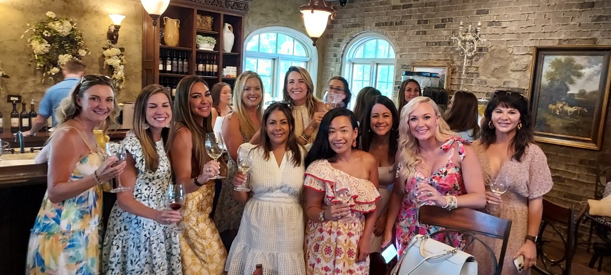 CanaWineTours's tweet image. Cheers to our amazing guests who make us love what we do even more each day! 💕 Your kind words remind us why we're passionate about giving the best possible vineyard tours in North Georgia. Thanks for trusting us with your special day out!  #winetours #girlsdayout #AmazingTimes