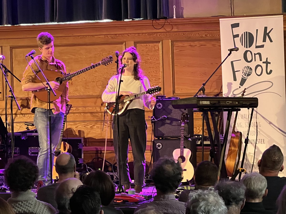 And here they are…..⁦@JaniceandJon1⁩ on stage ⁦@cecilsharphouse⁩ #IndoorFestivalofFolk