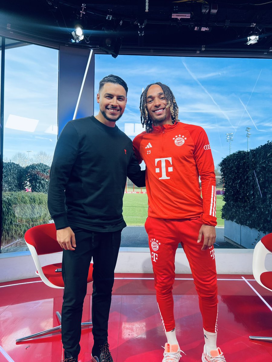 LA STORY @telefoot_TF1 🇫🇷 🎙️ Interview exclusive avec Sacha Boey, la nouvelle recrue du Bayern Munich. Dimanche à 11h sur @TF1