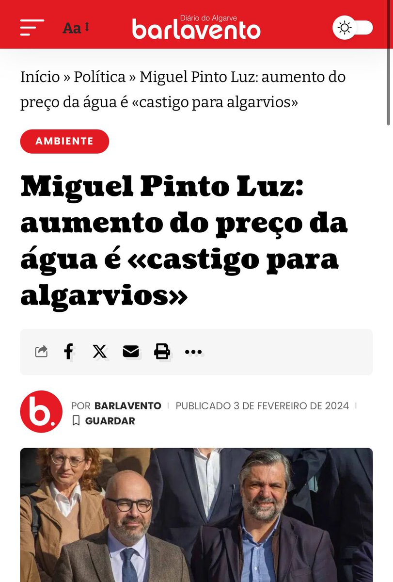 miguelluz's tweet photo. Aumento do preço da água na região é castigo aos algarvios

Os algarvios têm sofrido muito com este Governo e foram hoje surpreendidos com o anúncio, por parte de António Pina, socialista Presidente da AMAL, de que sofrerão um aumento do preço da água entre os 15 e os 50%, a partir do segundo escalão de consumo. Este aumento abarca a maioria das famílias e empresas da região.  

Esta medida é uma das que foi determinada pelo Ministério do Ambiente, a par de outras 45 cujo desenho ainda se desconhece, com o propósito de combater a falta de água na região.

Esta é a solução de quem nada fez durante oito anos de governo: penalizar as pessoas e as famílias que nenhuma culpa têm disto. As pessoas que paguem, ponto final. 

Nós somos contra isso. É uma irresponsabilidade não se ter avançado com medidas como a barragem da foupana, a ligação ao Pomarão ou a Alqueva, a redução das brutais perdas dos sistemas, por exemplo. Choveu menos e ninguém fez nada para se adaptar.

O drama é que não há nenhuma solução que esteja pronta amanhã, mas vamos ter uma política integrada, urgente, de gestão de água, para resolver o problema para os próximos 20 anos, faça chuva ou faça sol.