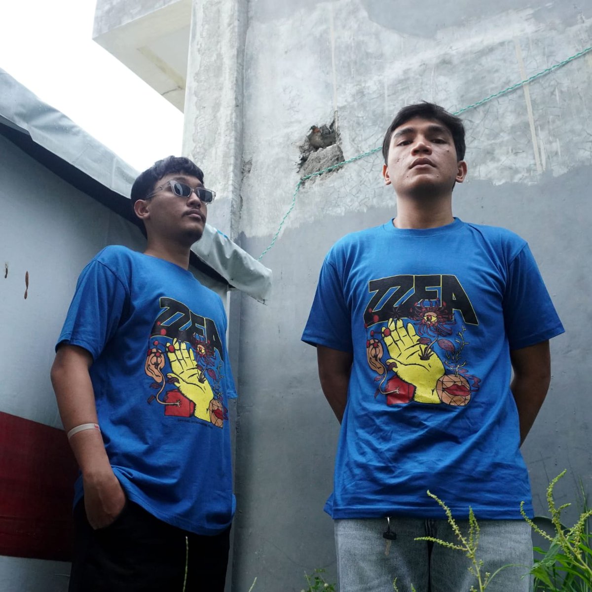 zzeapop's tweet photo. Berkolaborasi dengan #binarstudio sangat mejik, abis ini rekaman lagi laaaaaah. https://t.co/JQUYm3OxEQ