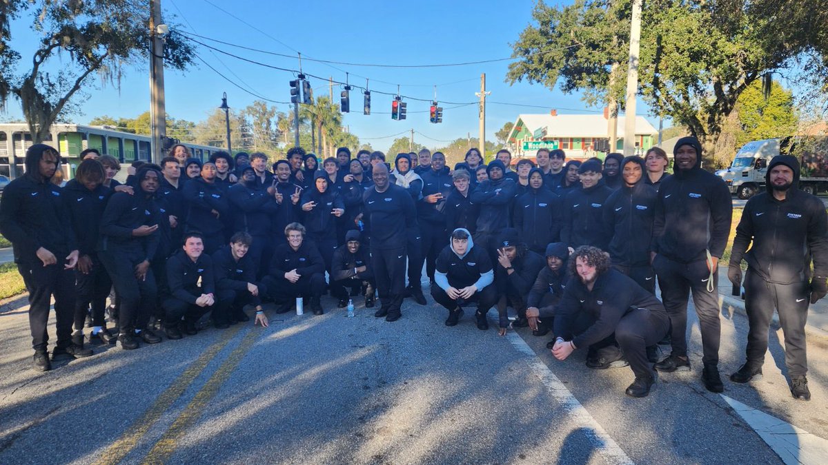 StetsonFootball's tweet photo. Winning in the community!

#hatattack
#bluecollar https://t.co/C2aa2YulGT