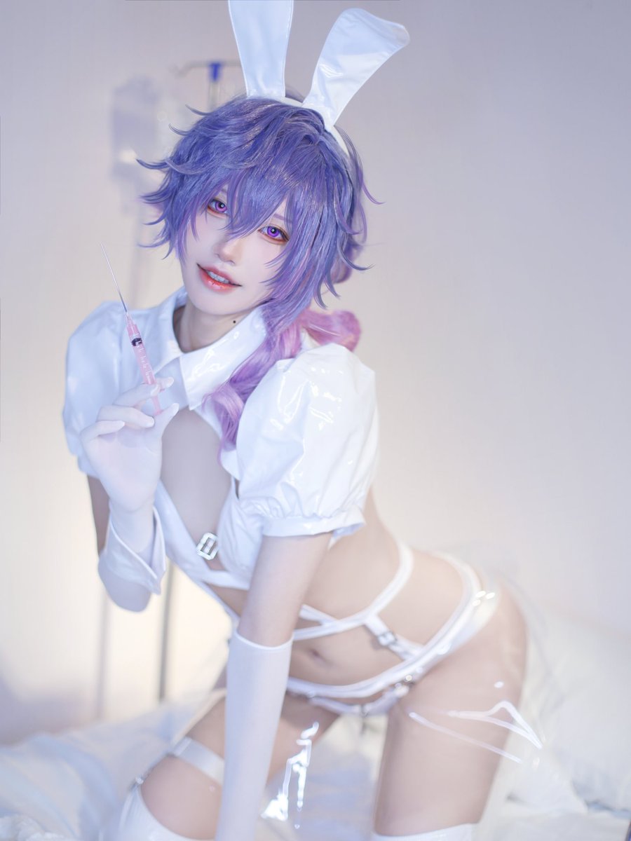 yurzrii's tweet photo. Stay still💉💗
#UKinky #ukiform https://t.co/0IuEreKZuo