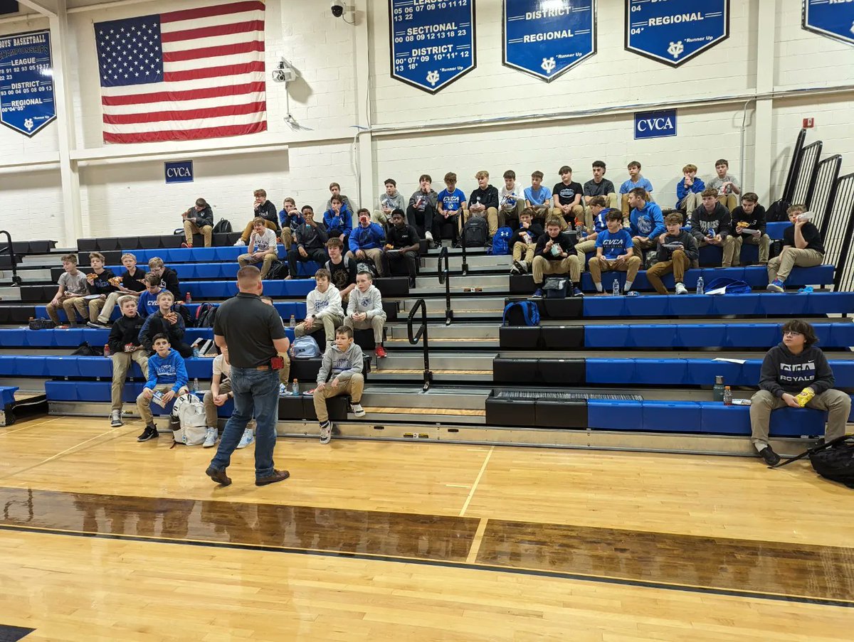 cvcafootball's tweet photo. ANNUAL WINTER MS FBALL LUNCH🏈🍕
46 young men learning about the long term development available 6th-12th grade at CVCA. Spiritually, Academically, & Physically-CVCA Fball is aligned: Same Biblical Core Values, Mission, Fundamentals, Nat'ly recognized S&C Program
#RoyalSTRONG🦁 https://t.co/vWUp5mnGuT