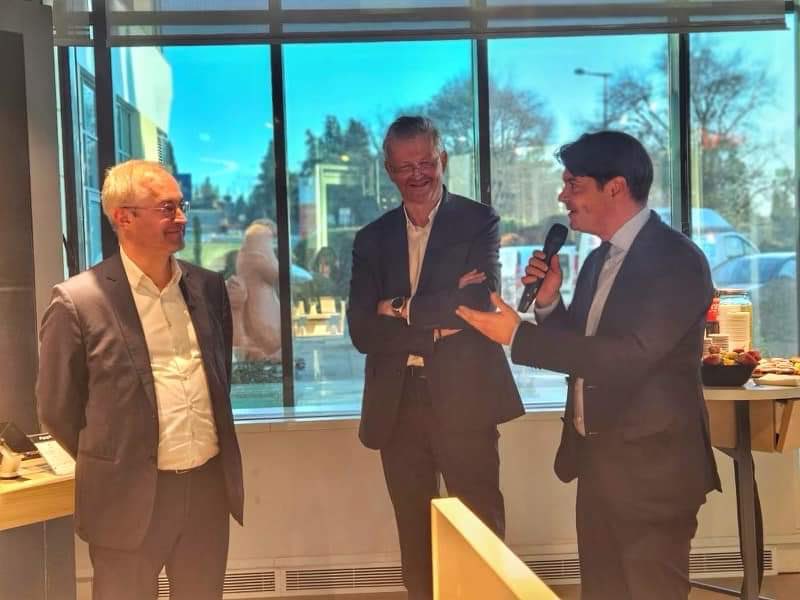 Très heureux d’avoir inauguré avec @JeromeViaud notre nlle boutique Orange à Grasse (06). Tous les services #Orange au + près des grassois, gd public & PRO : fibre, mobile, Maison Protégée, … 🟧@fallacher @laetitia_orsini @NDrouillet @LLondeix @fredcolard @FLeMounier @padanest