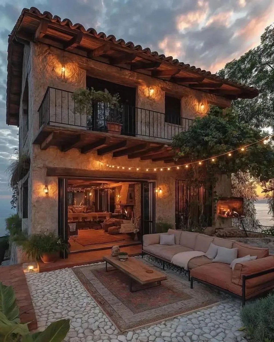 Interiorhunt11's tweet photo. Perfect villa https://t.co/80w1S5FYWB