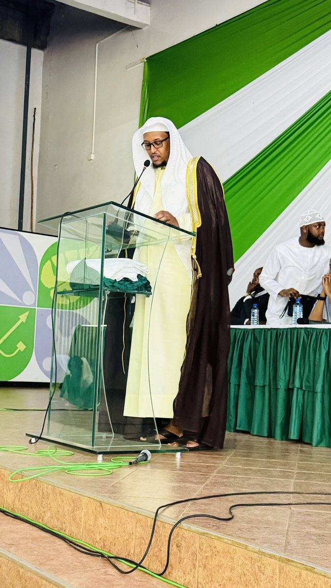 JamaludinSheikh's tweet photo. Alhamdulillah! In the renowned JKUAT Assembly Hall, JKUMSA held an incredibly unforgettable #Islamic Conference on the auspicious day of February 3, 2024. At that event, people's hearts met, their minds clicked, and their sense of unity reached new heights. https://t.co/kQciBmj5TA