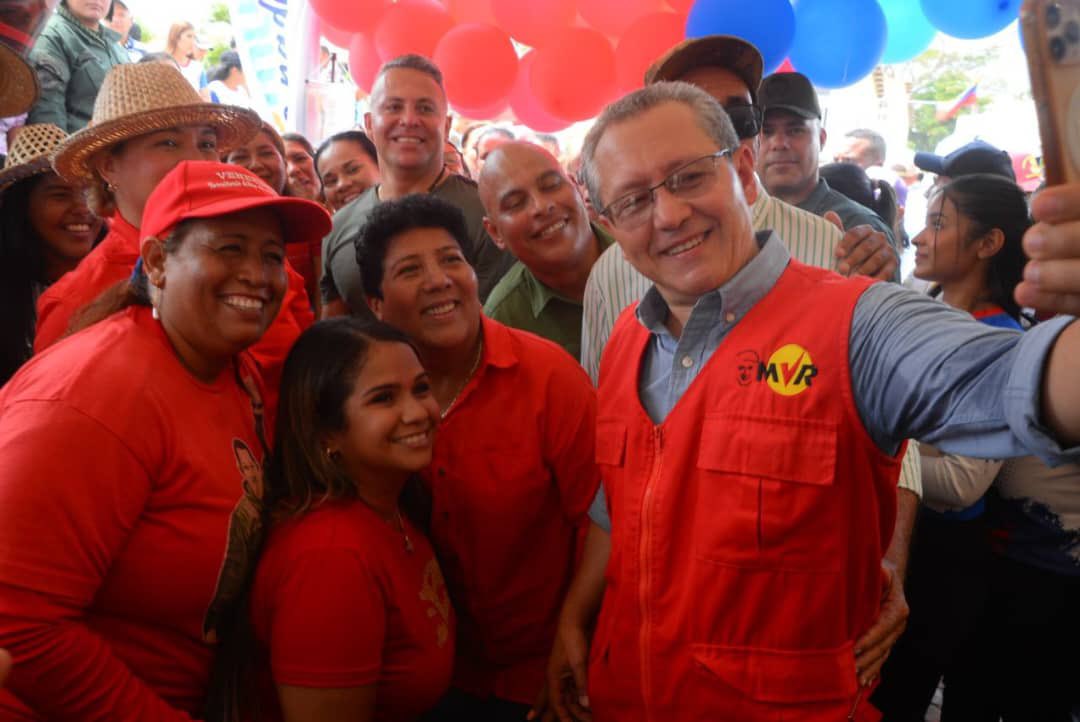 JULIO LEÓN tweet media