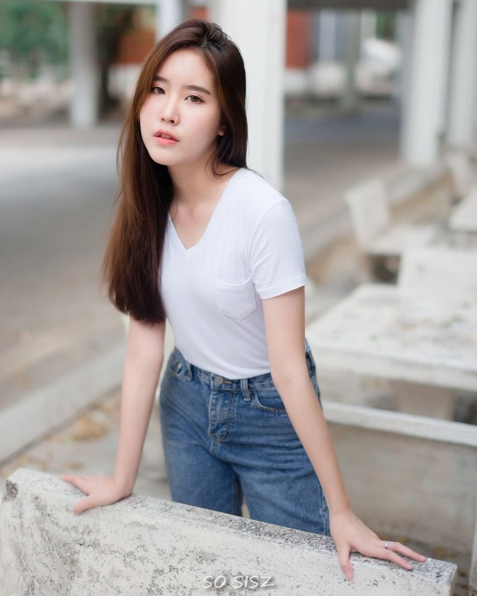 KhangTory's tweet photo. You light up my world effortlessly. 💡❤️ https://t.co/yq7TScUIyn