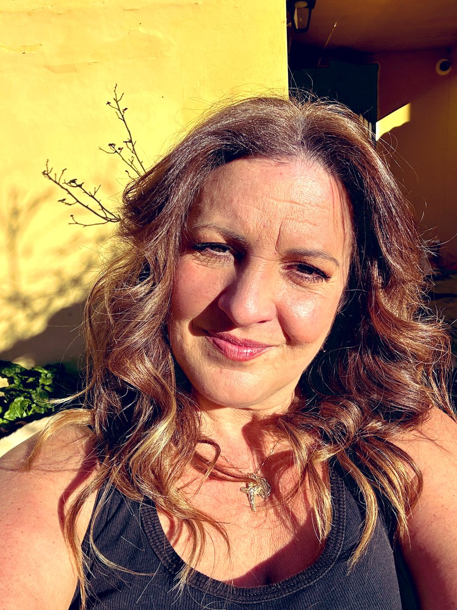 Sabrina Maria (@sabrinamariamus) on Twitter photo It’s 3rd February and I’m in the garden catching some rays! Life doesn’t get much better than this! ❤️🙏 #Tuscany
#lifeisgood #Italia It’s 3rd February and I’m in the garden catching some rays! Life doesn’t get much better than this! ❤️🙏 #Tuscany
#lifeisgood #Italia