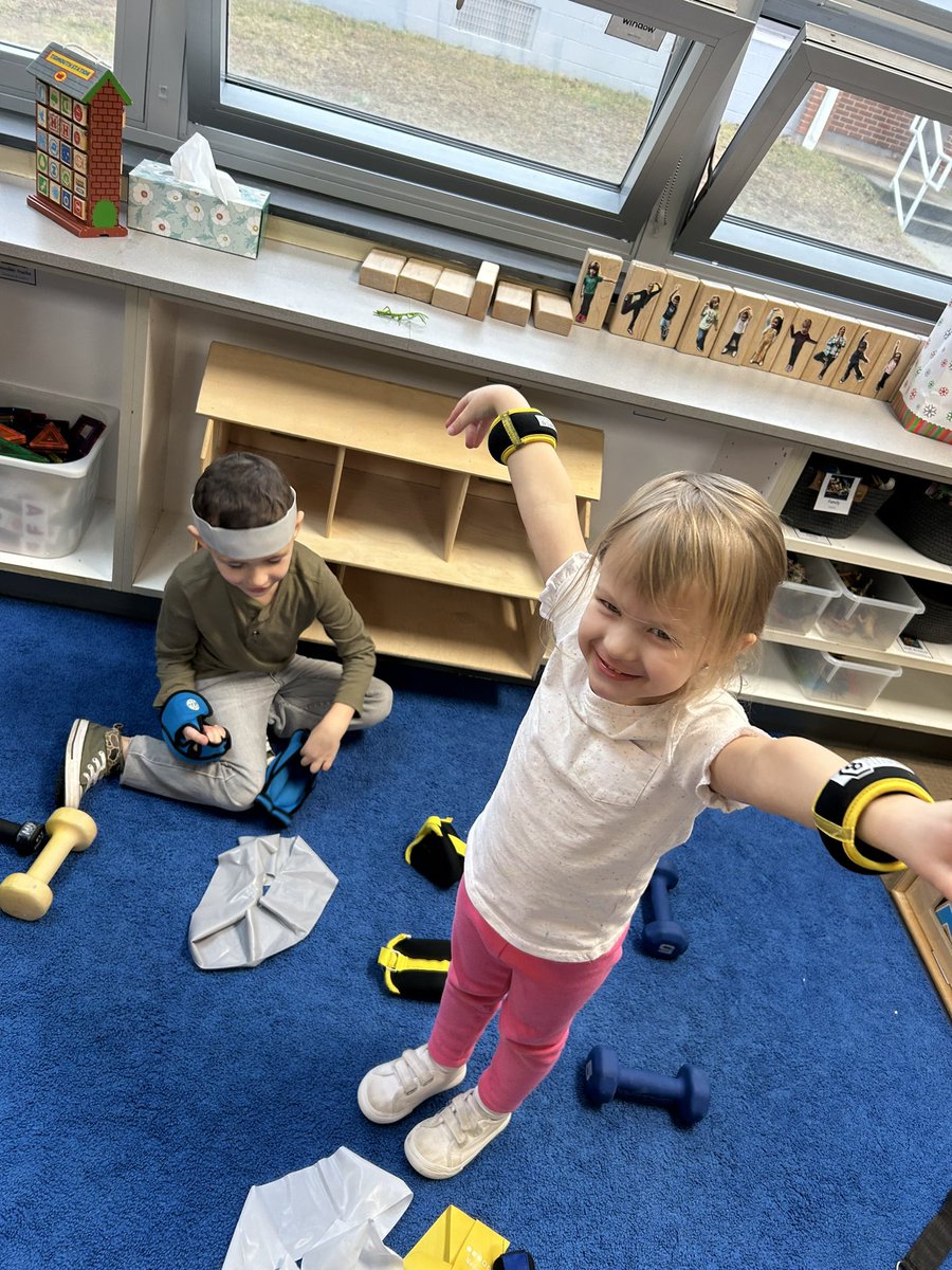 melpatterson803's tweet image. Congratulations to Ms. Maute and our #gatorearlylearners for showing what they know and impressing their parents during today’s culminating celebration of their Exercise unit of study! They chose each station base on their classroom experiences! #gatorGREAT #CreativeCurriculum 🐊