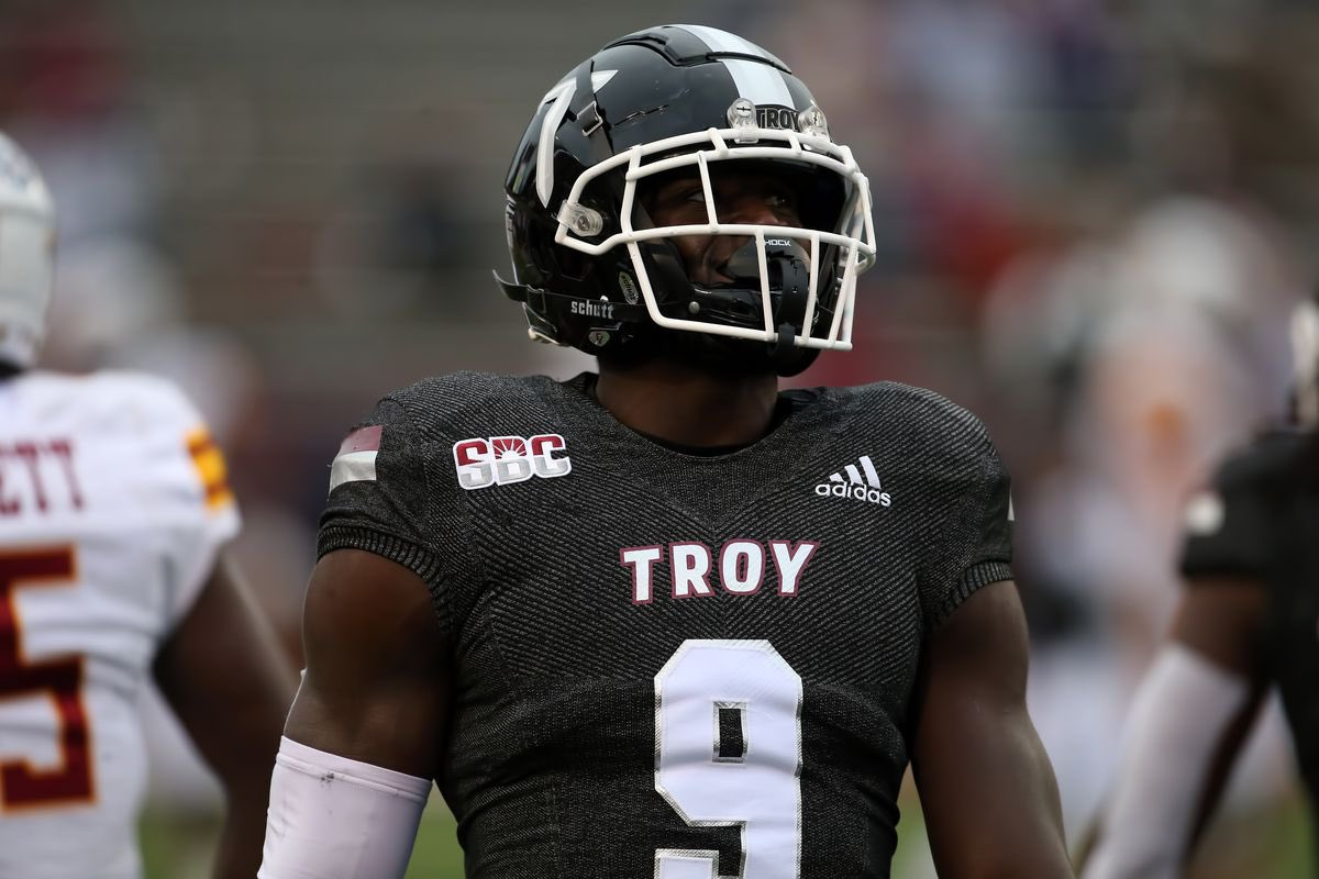 J4_era's tweet image. After a great visit and conversation with @GeradParker1 I am Blessed to say I Received an Offer from Troy University!!#AGTG