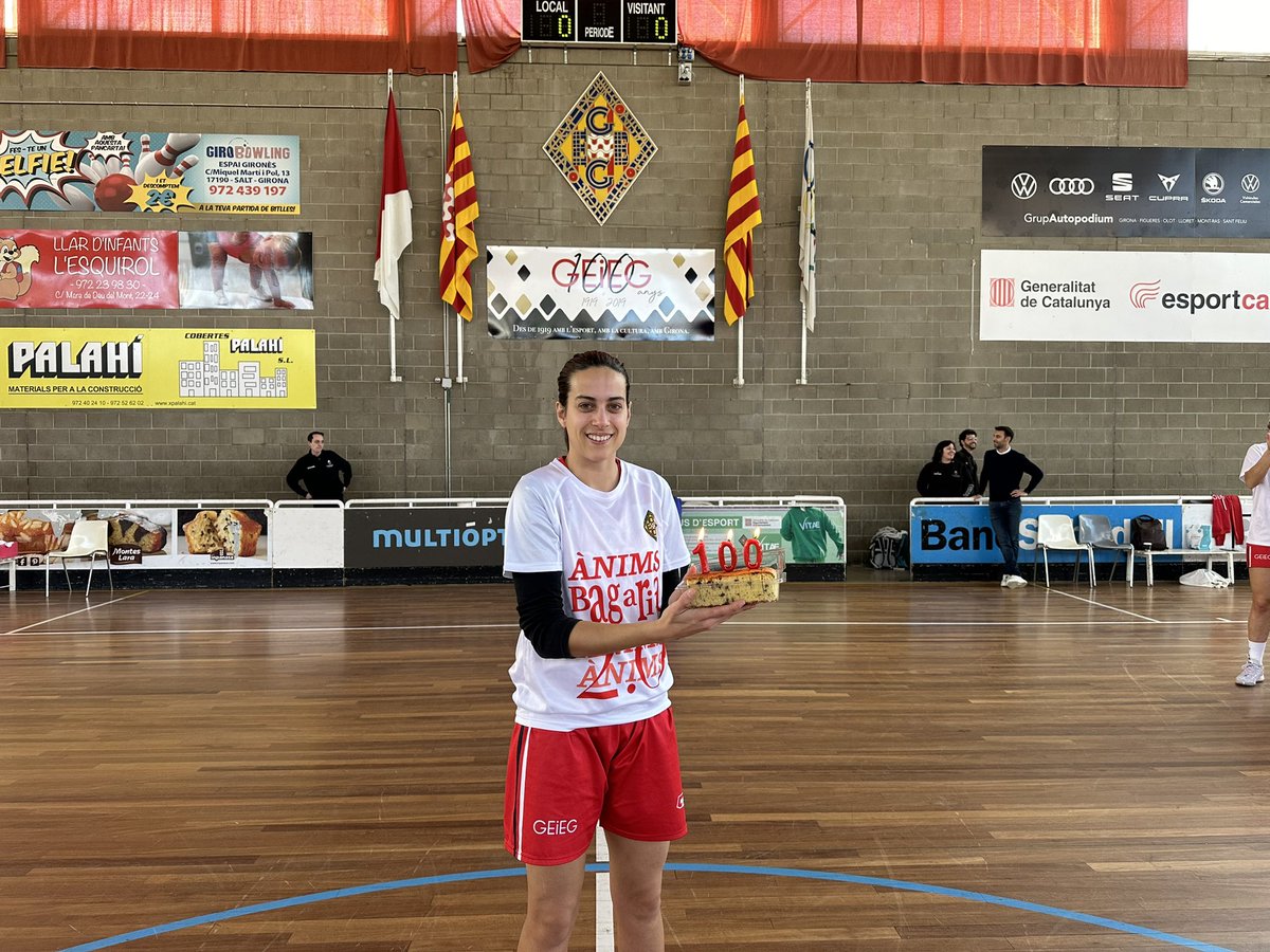 L’Anna Jòdar ha jugat avui el seu partit número 1️⃣0️⃣0️⃣ a #LF2 amb el <a href="/geieg1919/">GEiEG</a>! 

👏🏻 Enhorabona, <a href="/JodarAnna/">Anna Jòdar Portas</a>!