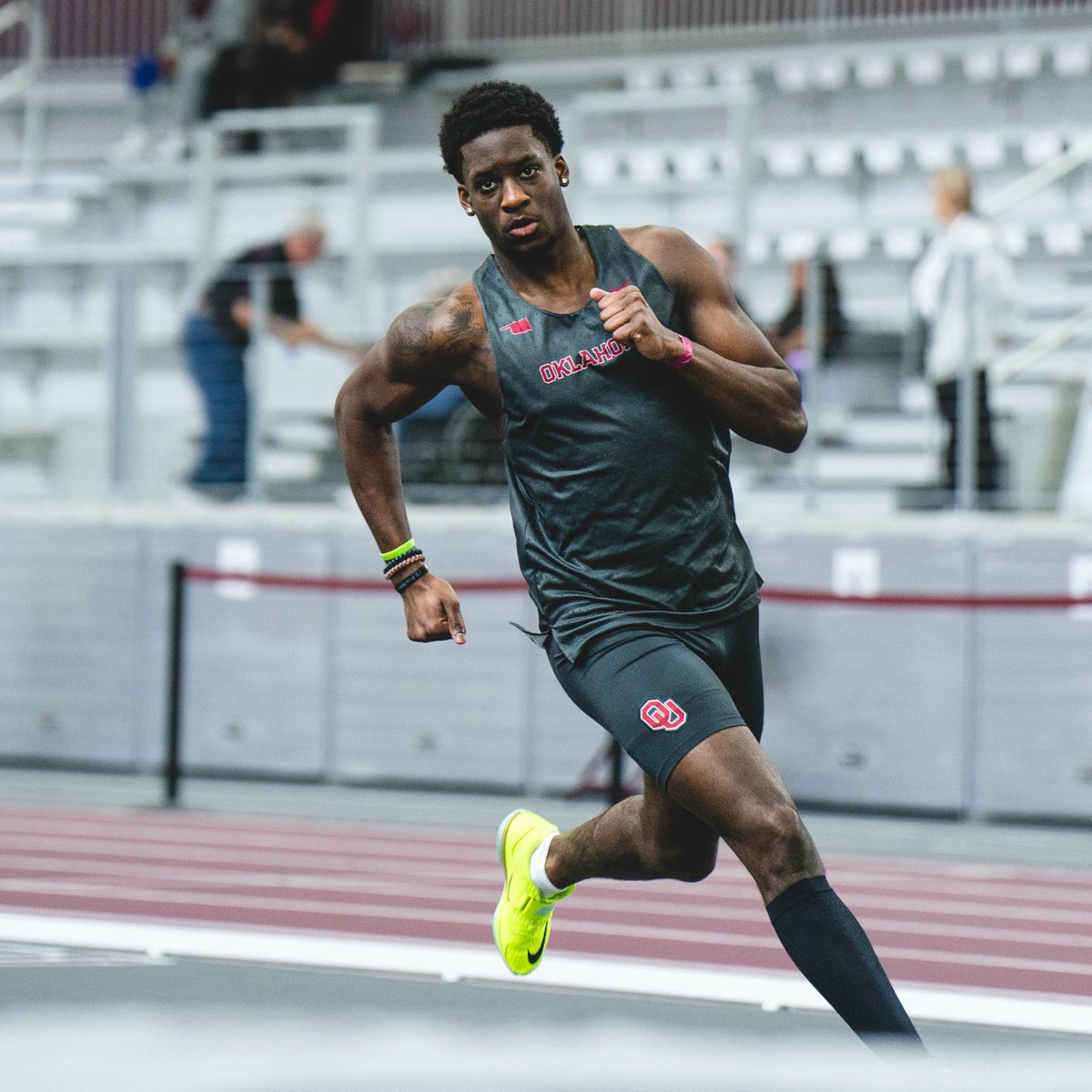 OU_Track's tweet photo. Freshman Kyren Washington takes second place with a 2.15 (7-0.5) leap in the men's high jump!

#BoomerSooner ☝️ https://t.co/m5EoTqCqnt