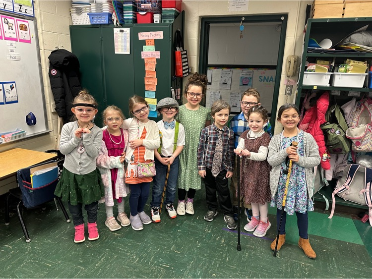 MrsWhitCPM's tweet photo. 100 days of learning and smiles at Calf Pen!!! #decadesweek #lookgoodfor100 #cpmfun https://t.co/OSUJNdzs8L