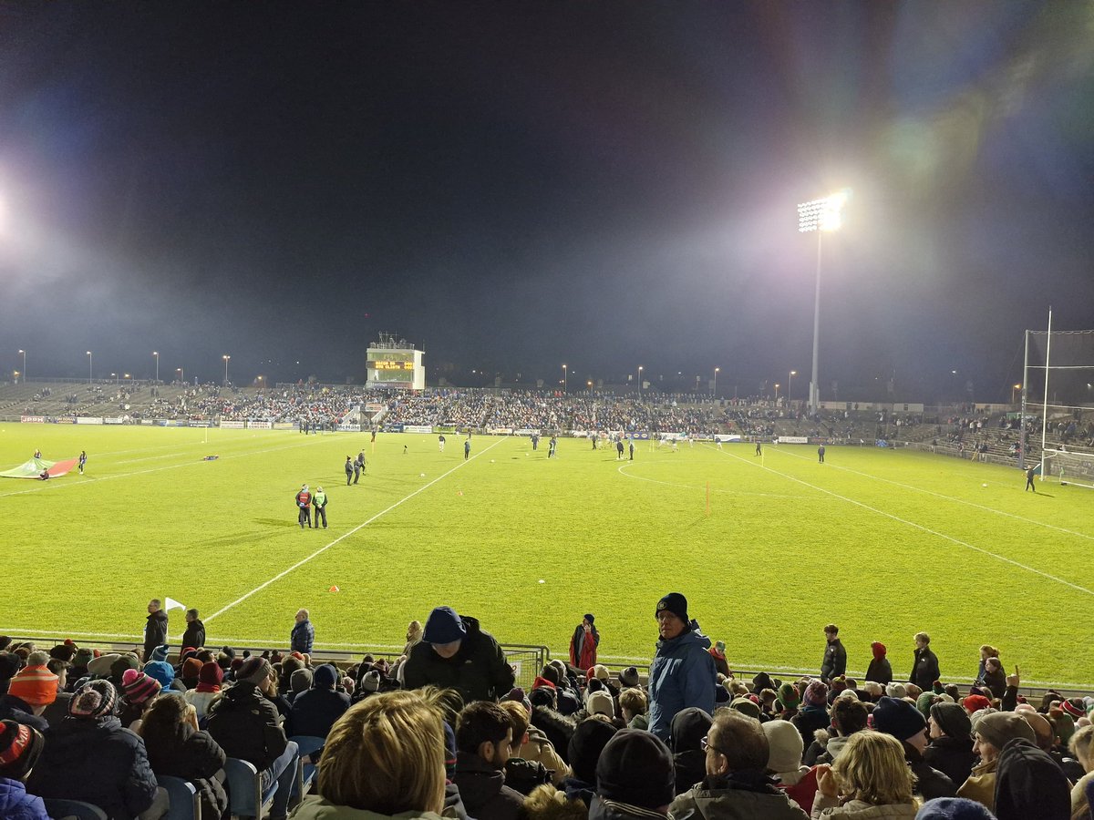 themarkmurph's tweet photo. NFL round 2. Crowd steadily building in Castlebar for visit of The Dubs.  Looking for a  strong performance from @MayoGAA tonight. ##honMayo https://t.co/jylhDgczth