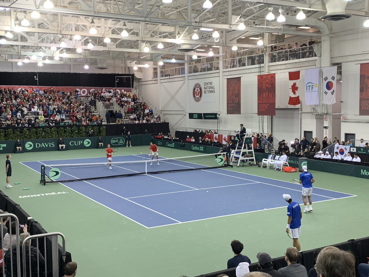 HugoLavoie's tweet photo. Bon. On finit ça! Allez Galarneau et Pospisil! #daviscup ⁦@Toutunmatin⁩ https://t.co/DlyHzwrhHr