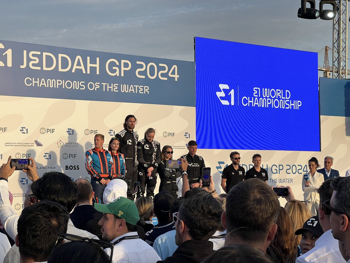 Prof Mark A Gillan tweet media