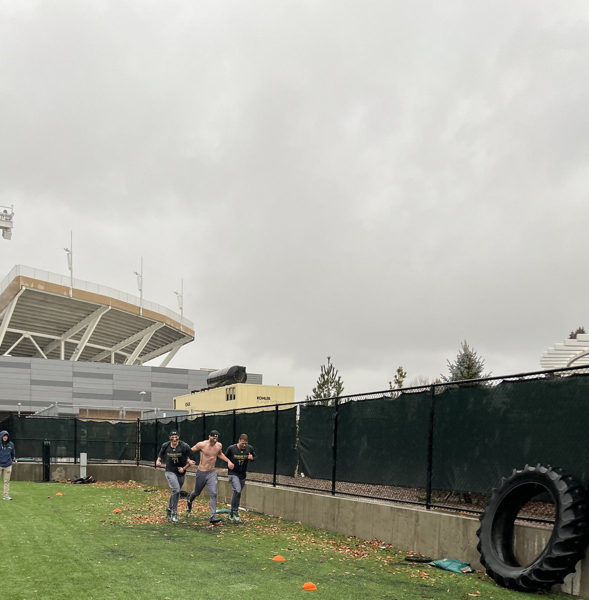 CoachJSimmons2's tweet photo. The 8th Annual Mike Duskin Challenge is in the books and @MenegattiDawson @henryjblackburn and @Jackhowell1205 just smashed the record with a time of 44:38 in the freezing rain. These guys aren’t playing around. So proud of the entire team! #NoExcuses https://t.co/VQdmn0m9QB