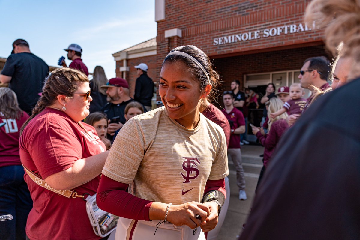 FSU_Softball's tweet photo. Nothing but the best from our fans โค๏ธ
#AllIn4ONE https://t.co/2sxiVqmmQw