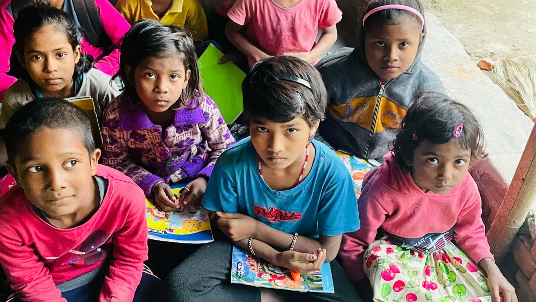 secretofhappine's tweet image. Acknowledgement of every child&apos;s potential starts with #CountingJoy. Join us in nurturing #NumeracyForAll as children recite counting after me. Together, let&apos;s empower young minds for a brighter future. #NGOimpact